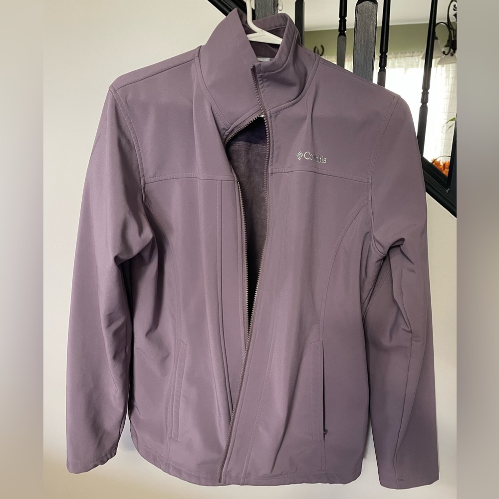 Columbia Softshell Jacket womens L NWOT purple